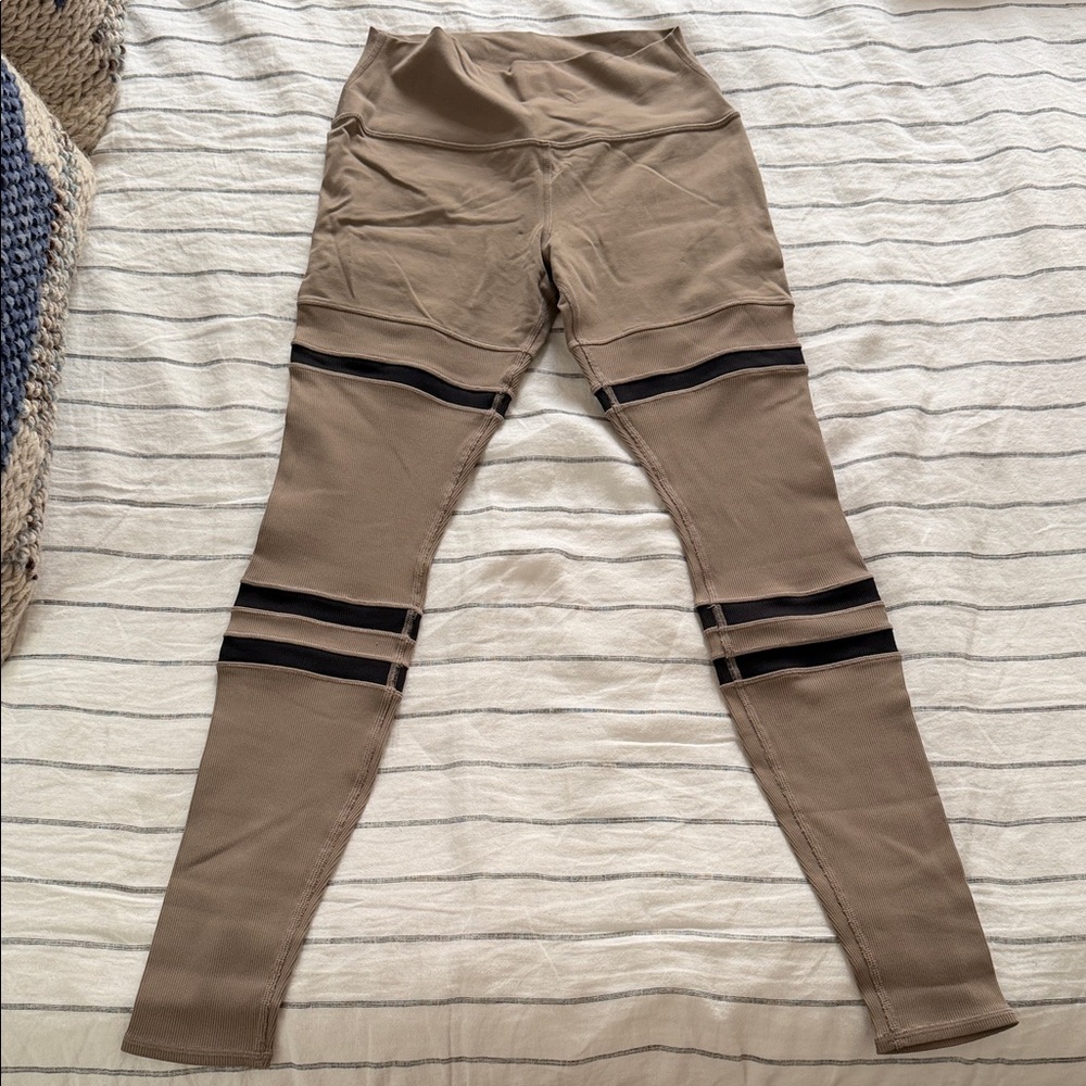 ALO Yoga Taupe Leggings with Black Stripe Panels